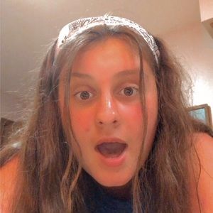 Meet your Posher, Selah